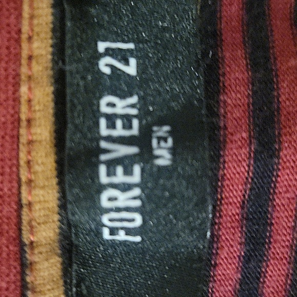 Forever 21 Mens Short Sleeve Tee - Picture 5 of 6